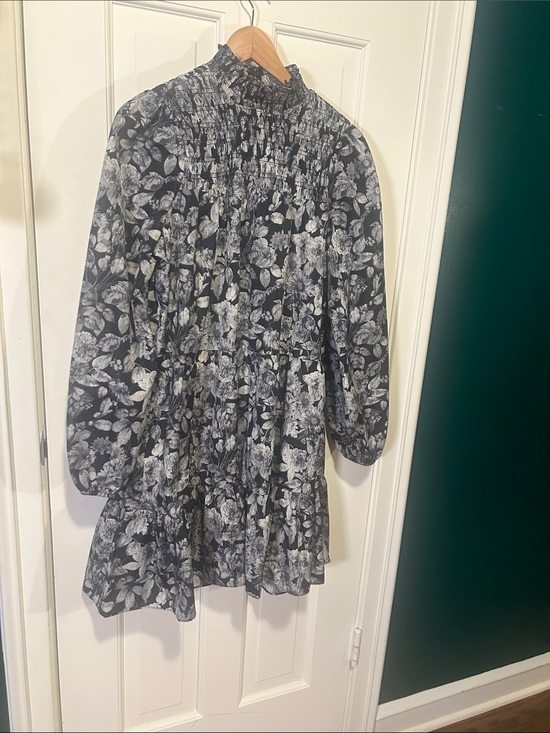 cinq a sept Dresses & Skirts - cinq à sept dress sz 6